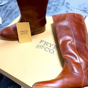 Frye Jolie back zip cognac boots
